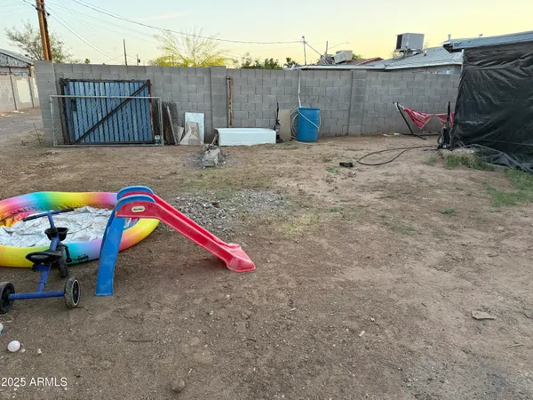 $320,000 | 4406 North 30th Drive, Phoenix, AZ 85017