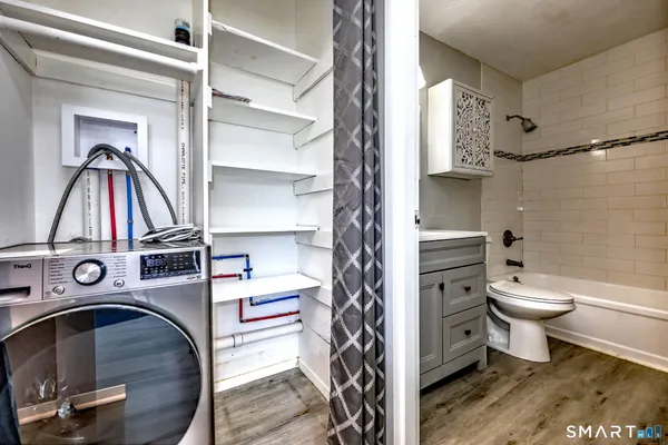 $379,999 | 65 East Broadway, Unit B, Milford, CT 06460