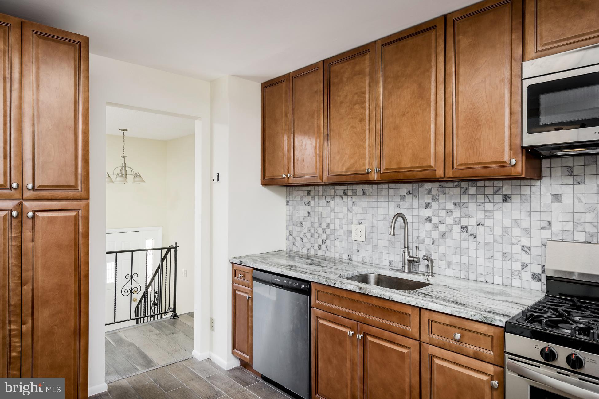 105 Hayes Mill Road Atco, NJ 08004 - Photo 11 of 29 Gallery Image 11