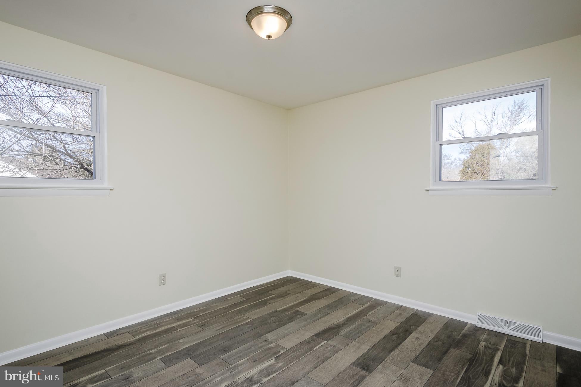 105 Hayes Mill Road Atco, NJ 08004 - Photo 16 of 29 Gallery Image 16