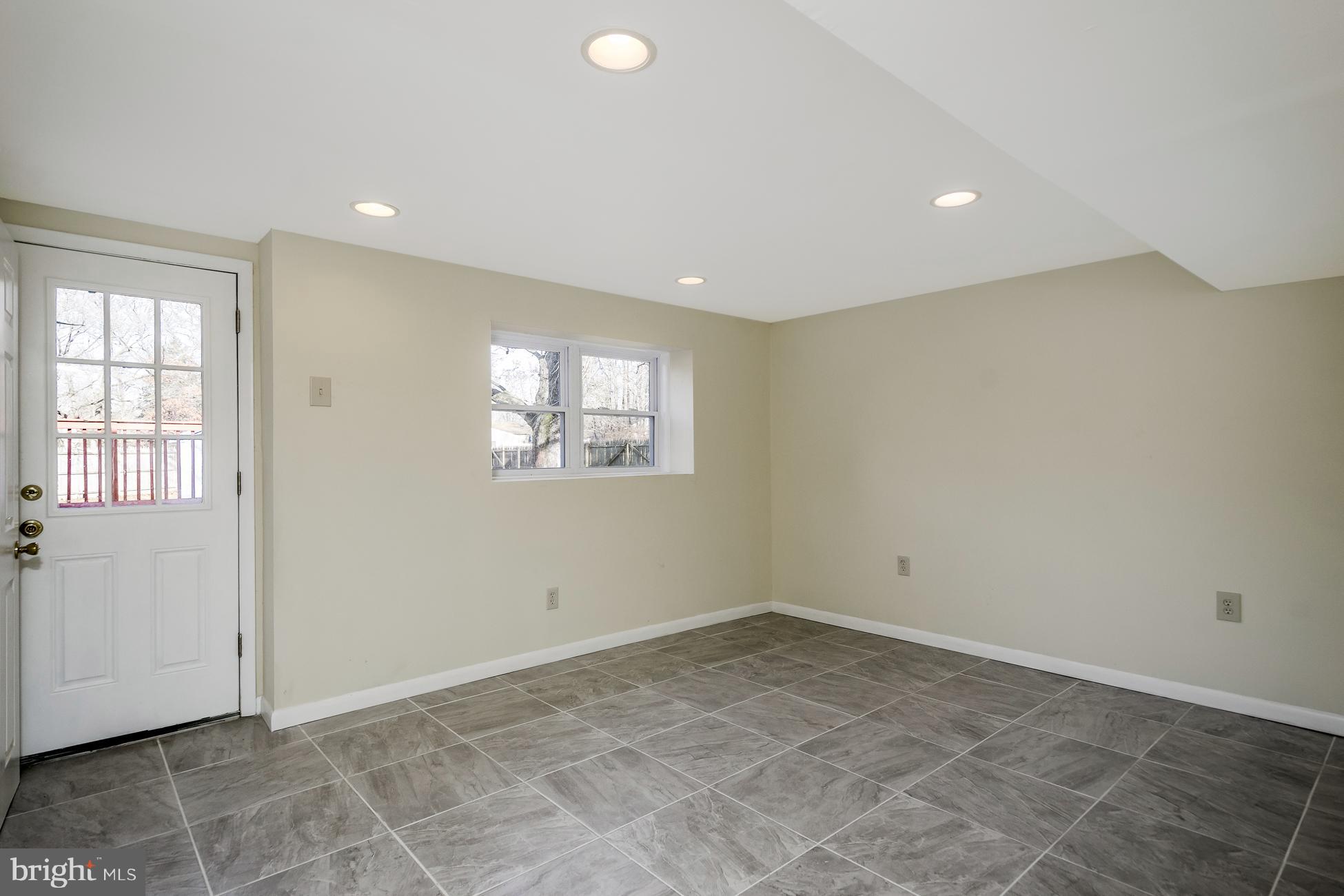 105 Hayes Mill Road Atco, NJ 08004 - Photo 19 of 29 Gallery Image 19