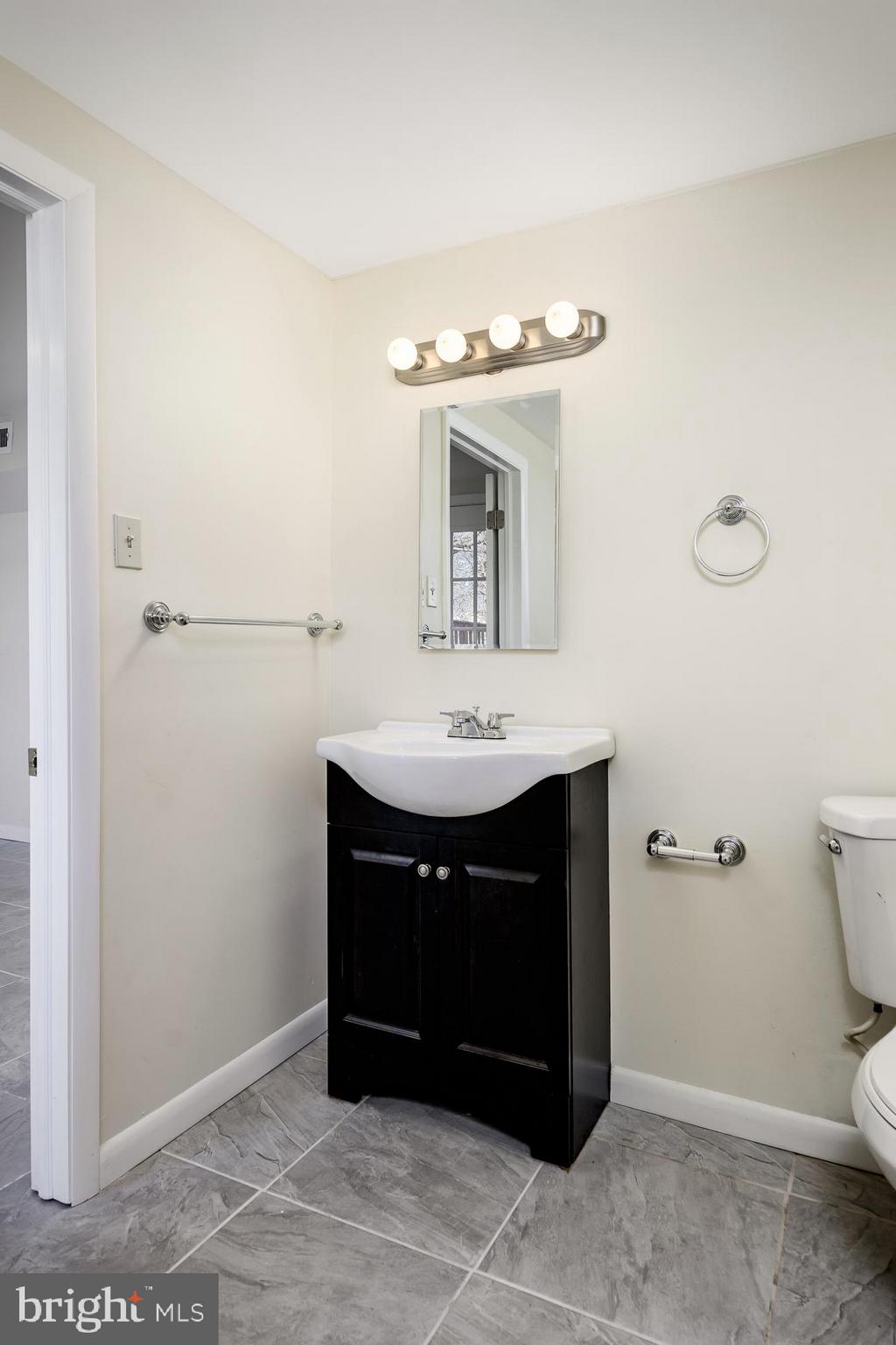 105 Hayes Mill Road Atco, NJ 08004 - Photo 21 of 29 Gallery Image 21