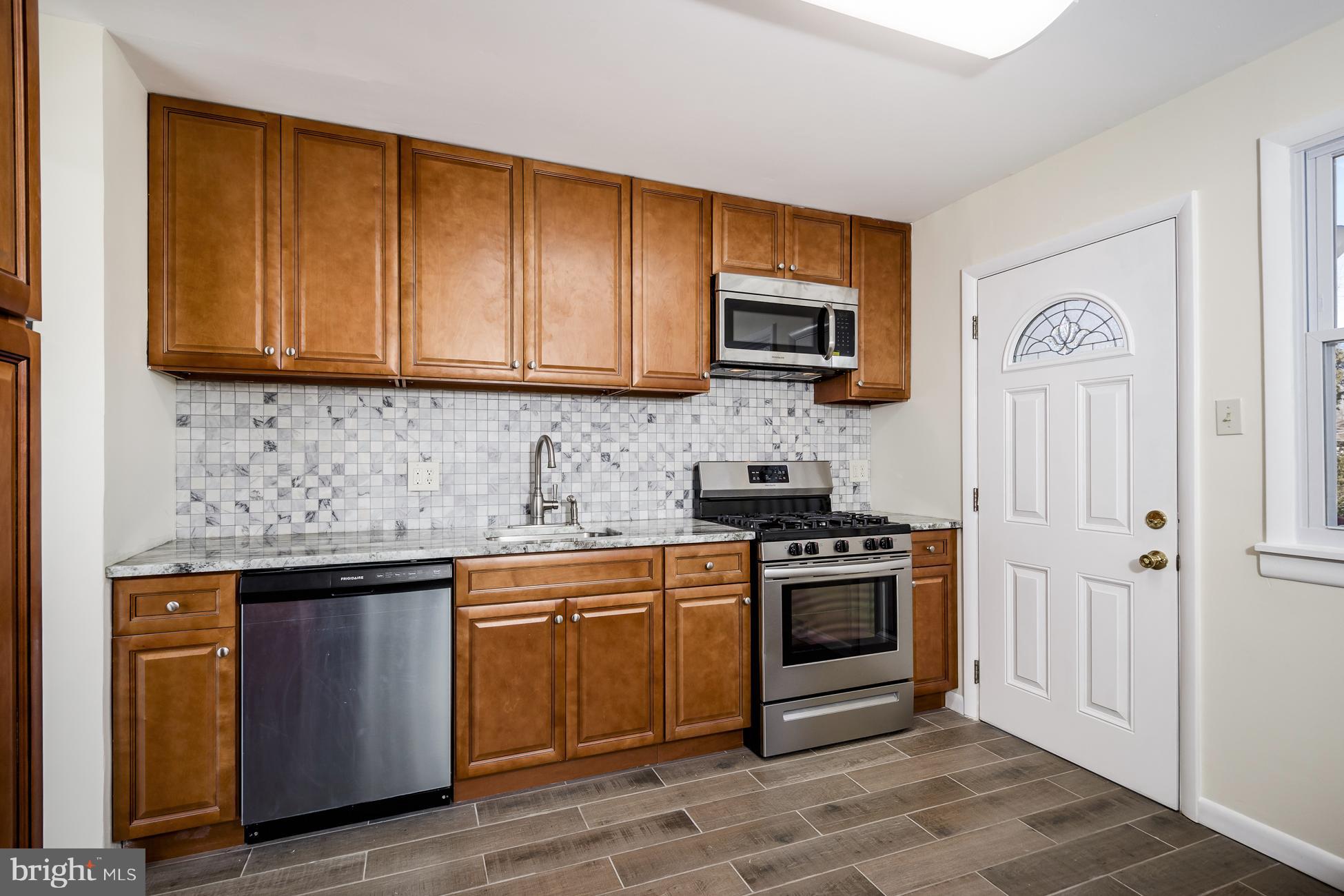 105 Hayes Mill Road Atco, NJ 08004 - Photo 9 of 29 Gallery Image 9