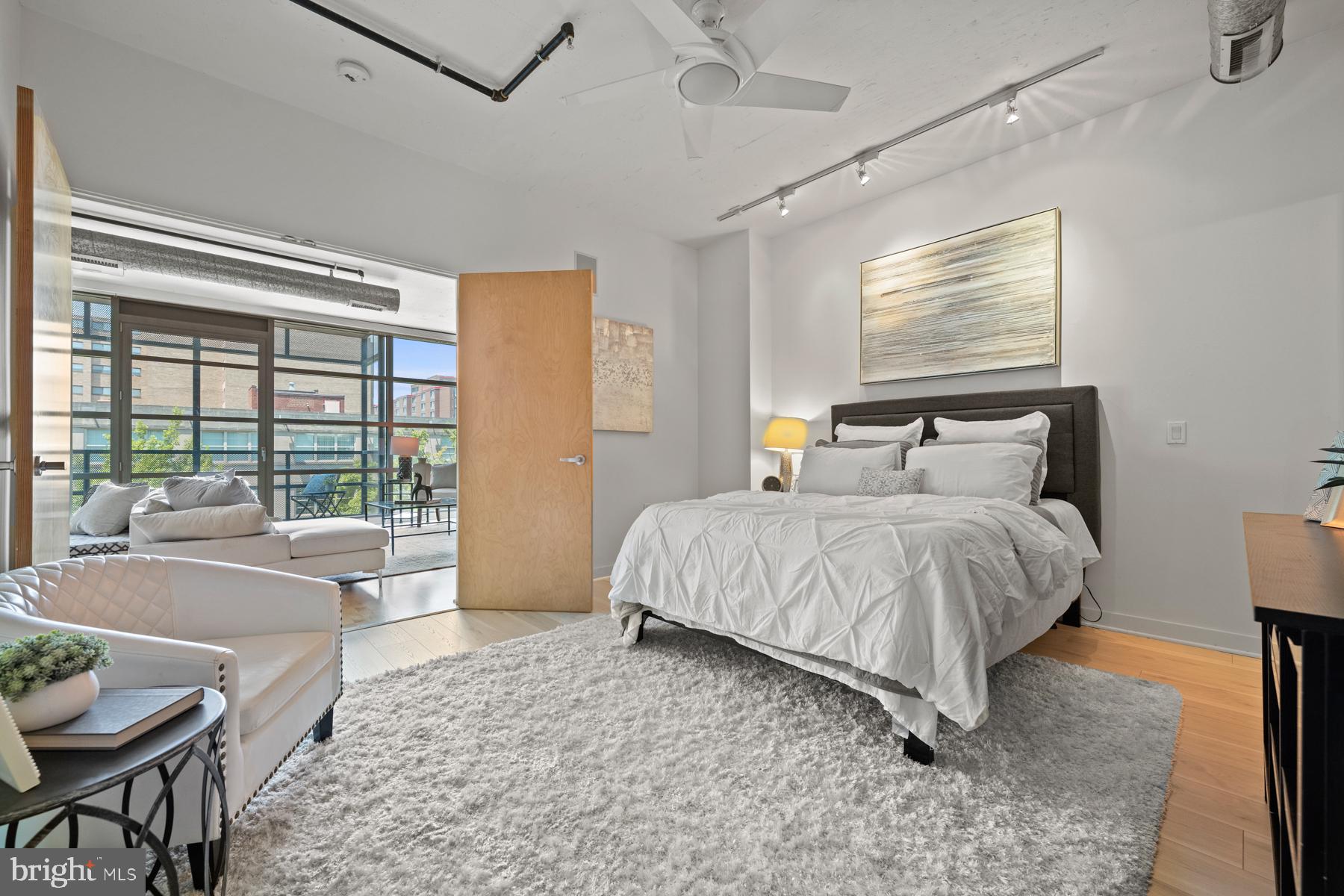 1125 11th Street Northwest, Unit 401 Washington, DC 20001 - Photo 13 of 22
