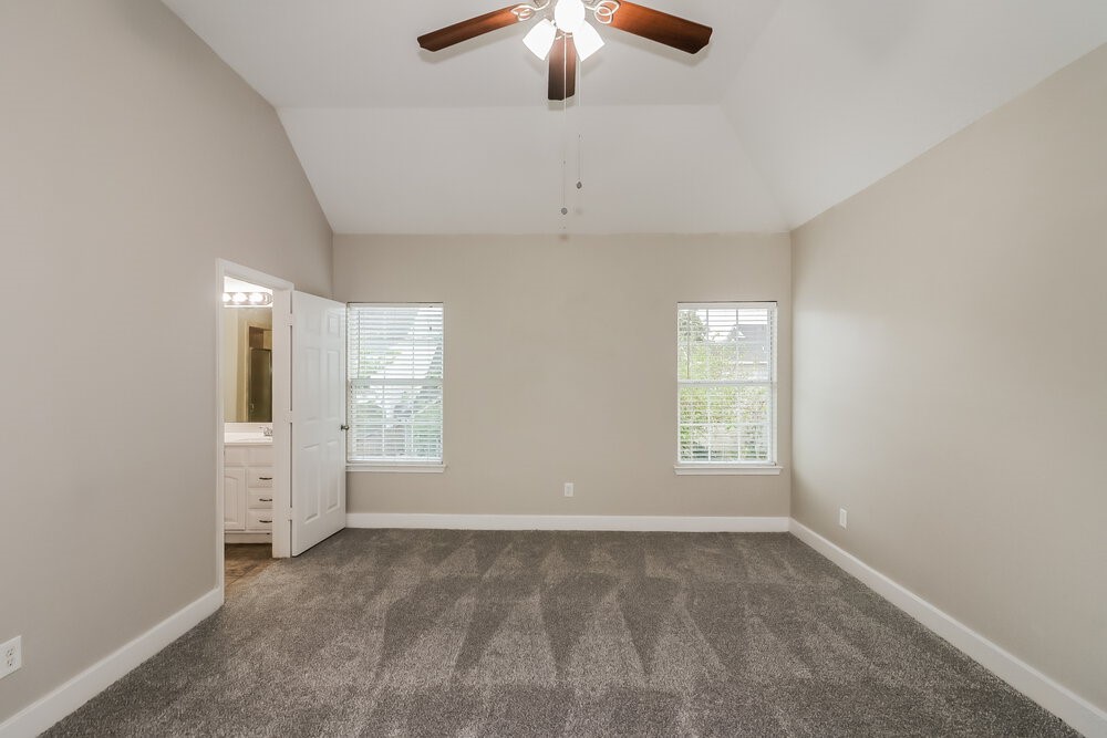 6607 Dickson Way Houston, TX 77085 - Photo 10 of 17 Gallery Image 10