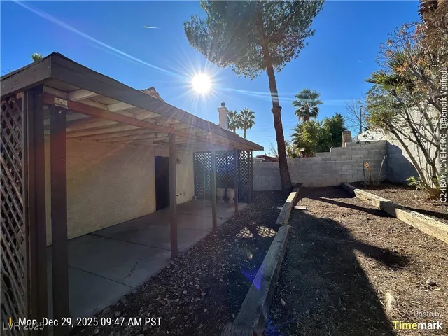 $1,874 | 109 Fig Court, Las Vegas, NV 89145