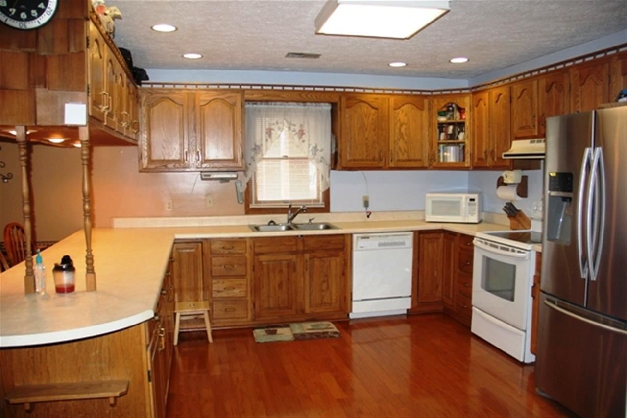 6938 Abbott Road Tell City, IN 47586 - Photo 3 of 30