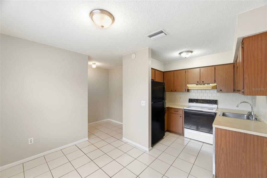 8124 Omaha Circle Spring Hill, FL 34606 - Photo 9 of 42
