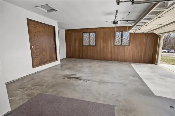 $299,900 | 309 North Main, Newtown, MO 64667