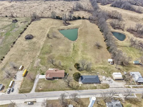 $299,900 | 309 North Main, Newtown, MO 64667