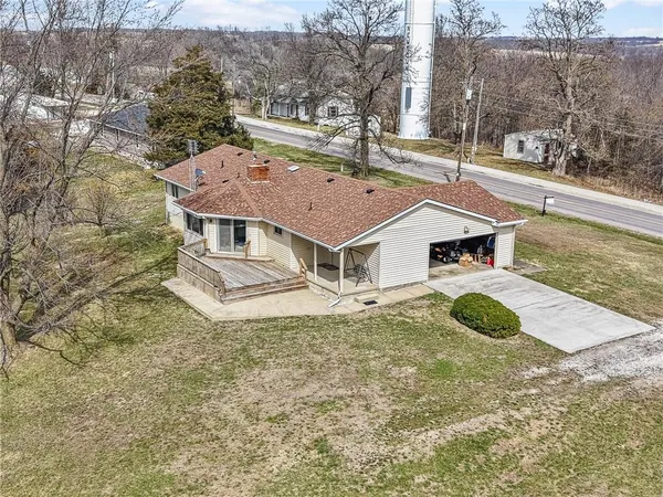 $299,900 | 309 North Main, Newtown, MO 64667