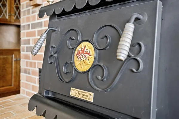 $299,900 | 309 North Main, Newtown, MO 64667