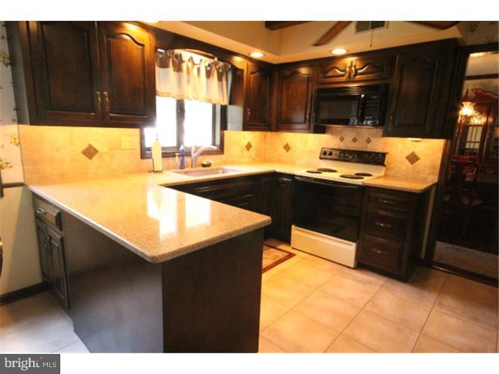 333 Sharon Road Hightstown, NJ 08520 - Photo 2 of 25 Kitchen