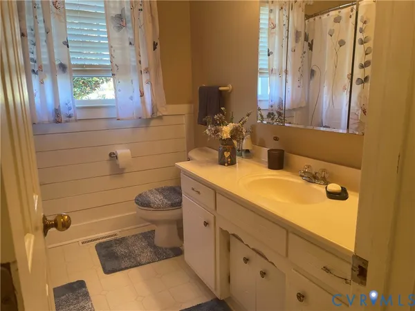 $464,950 | 8002 Vaughan Road, Petersburg, VA 23805