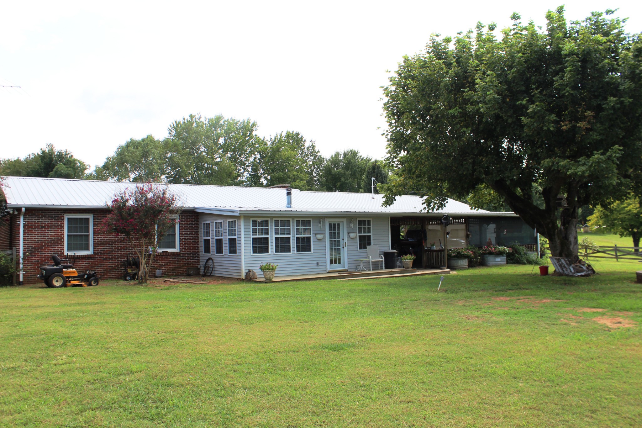 3847 Shellsford Road McMinnville, TN 37110 - Photo 3 of 34 a view of a house with a yard and sitting area