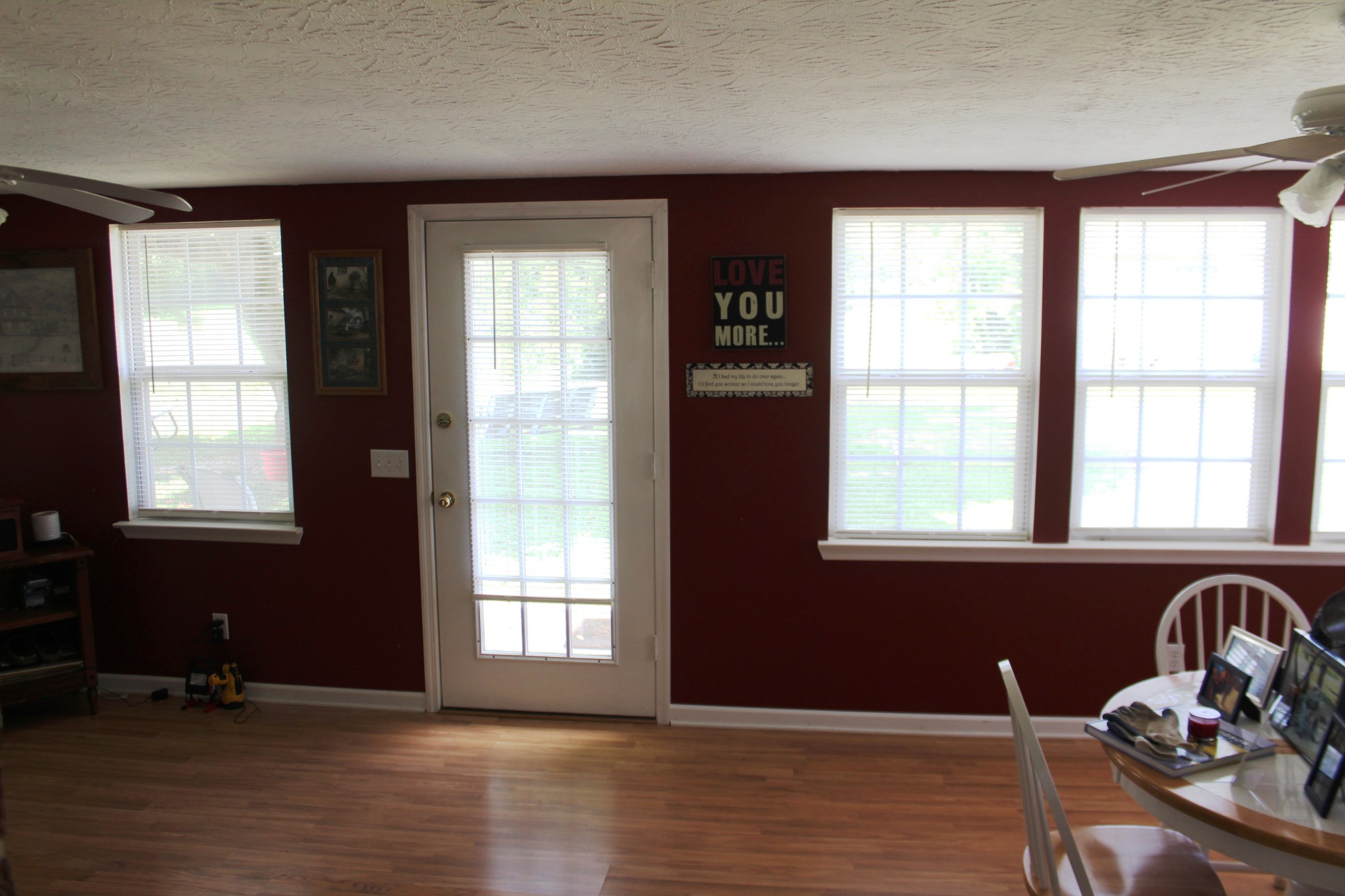 3847 Shellsford Road McMinnville, TN 37110 - Photo 5 of 34 a view of a room that has a window in it