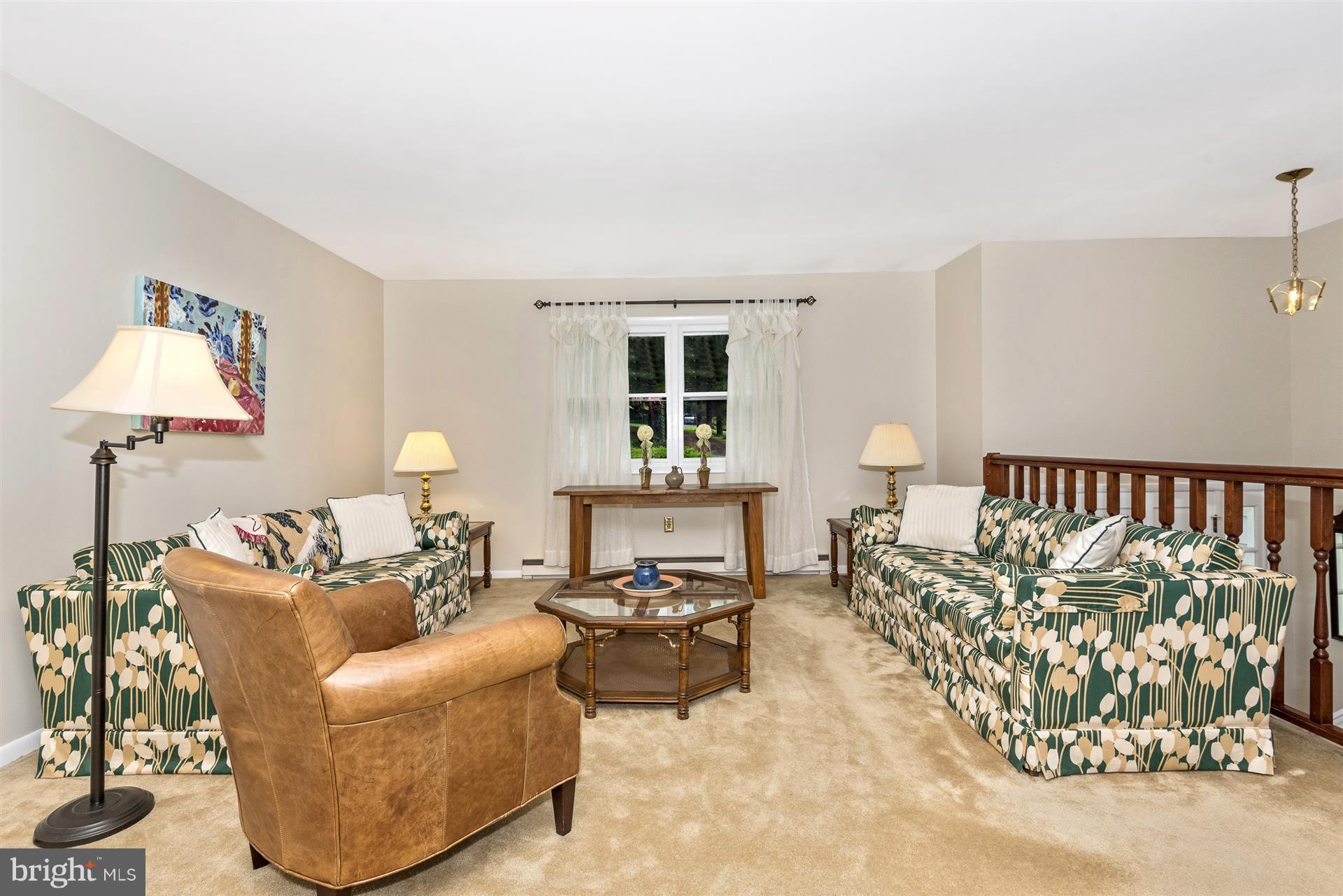 8407 Stonehouse Road Frederick, MD 21702 - Photo 6 of 30 Living Room