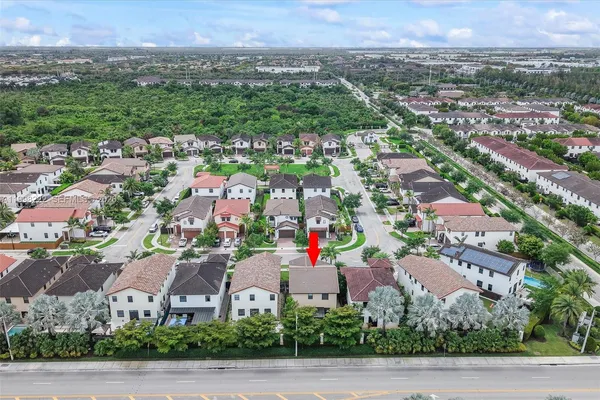 $889,000 | 8755 Northwest 102nd Court, Doral, FL 33178