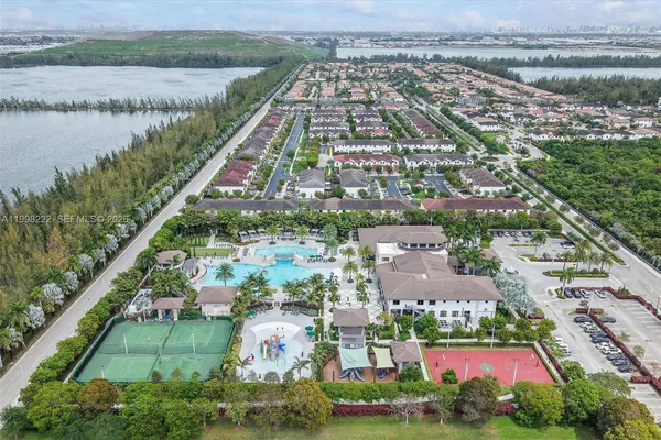 $889,000 | 8755 Northwest 102nd Court, Doral, FL 33178