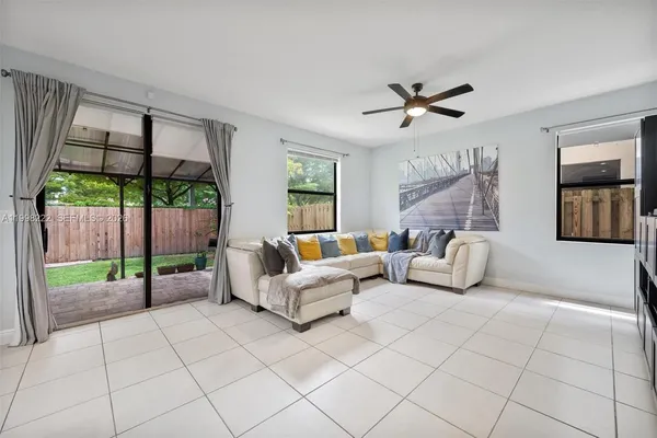 $889,000 | 8755 Northwest 102nd Court, Doral, FL 33178