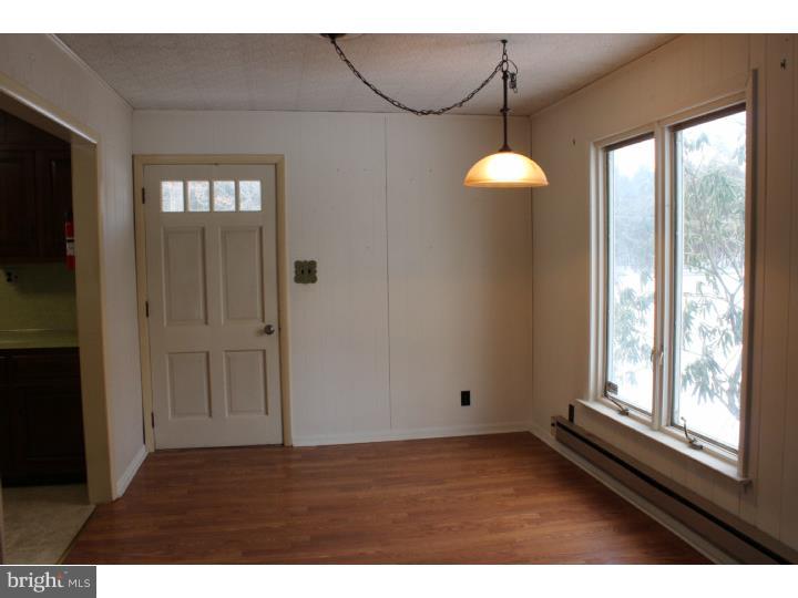 2141 Ward Road Green Lane, PA 18054 - Photo 8 of 22 Dining Room