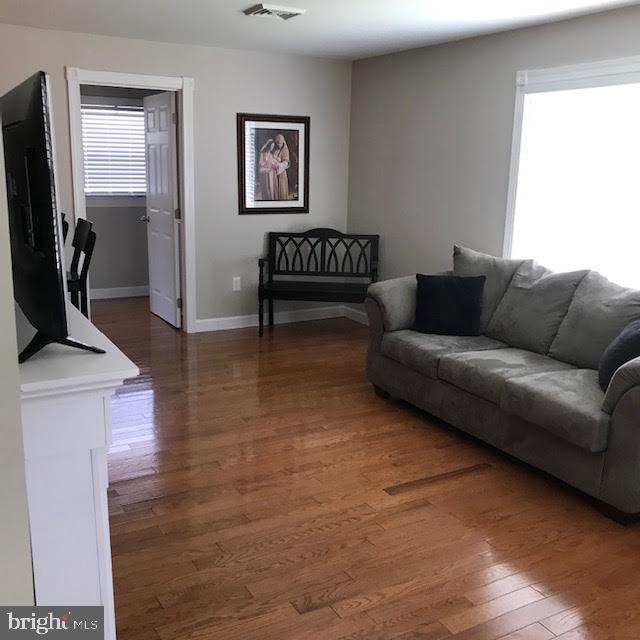 14 Sandy Acres Road Cambridge, MD 21613 - Photo 5 of 16 Family Room
