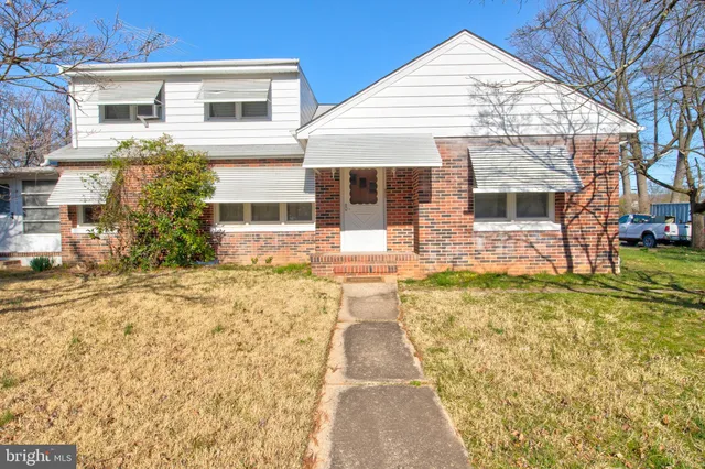 $1,750 | 817 Fletcher Avenue, Trenton, NJ 08629