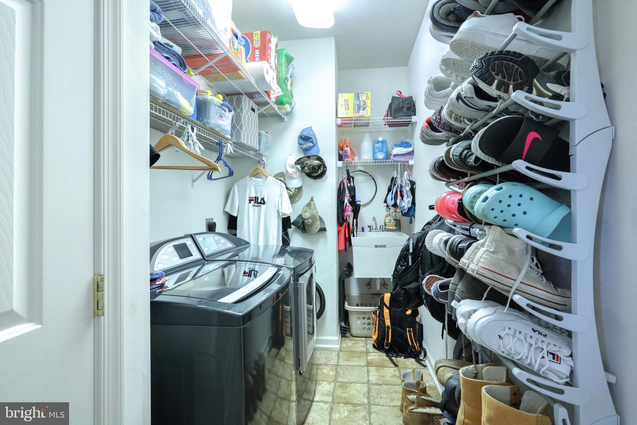 413 Wynwood Road York, PA 17402 - Photo 23 of 40 Gallery Image 23