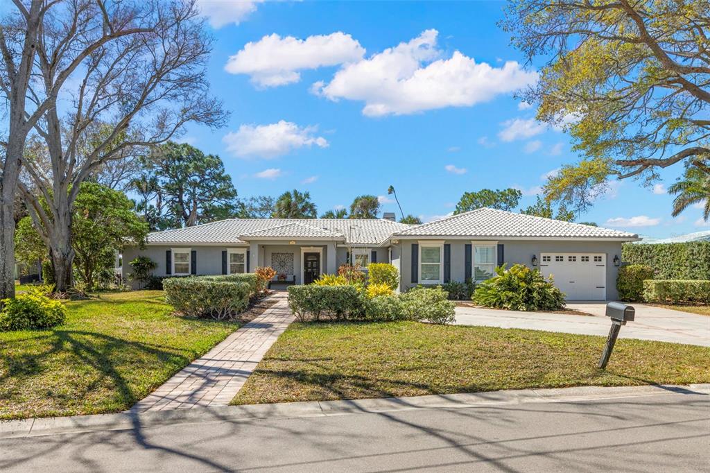 101 Shore Drive Dunedin, FL 34698 - Photo 14 of 96