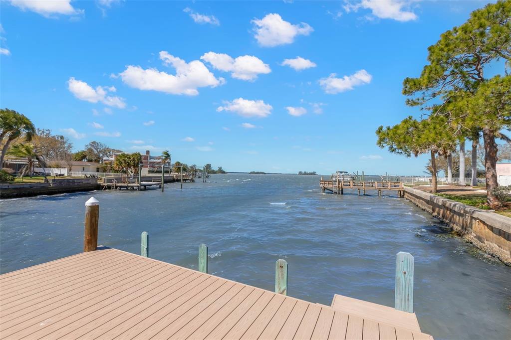 101 Shore Drive Dunedin, FL 34698 - Photo 60 of 96