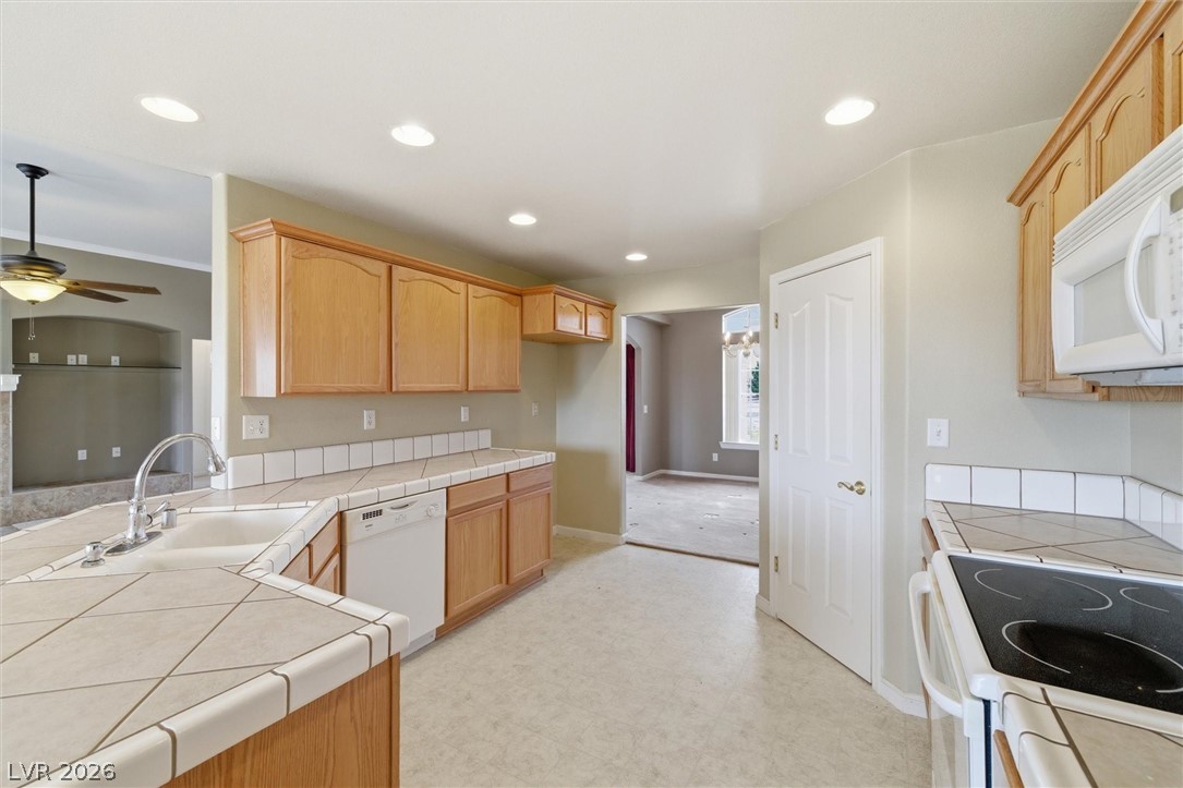 381 East Harris Farm Road Pahrump, NV 89060 - Photo 13 of 29 Gallery Image 13