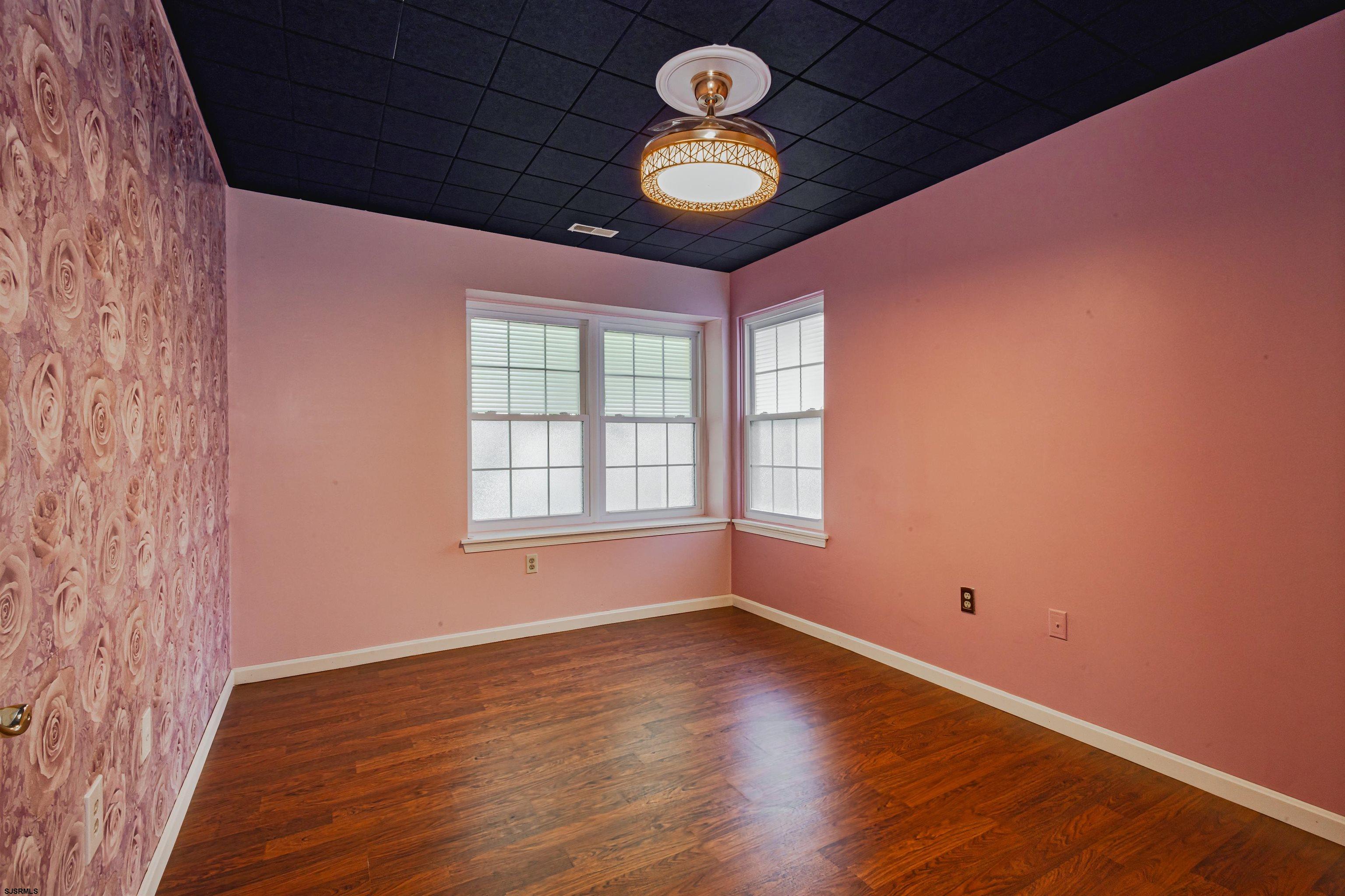 197 Meadow Ridge Road, Unit 197 Galloway Township, NJ 08205 - Photo 11 of 15 Gallery Image 11
