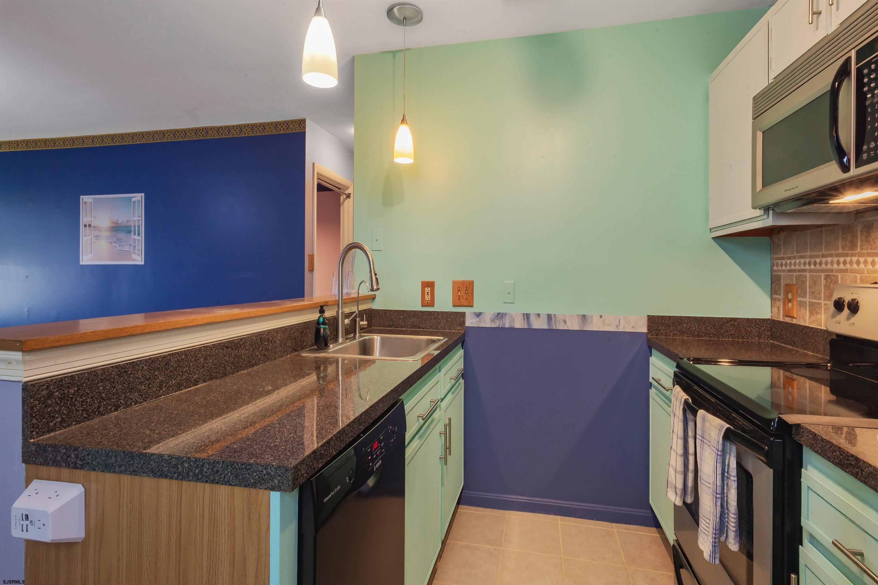 197 Meadow Ridge Road, Unit 197 Galloway Township, NJ 08205 - Photo 8 of 15 Gallery Image 8
