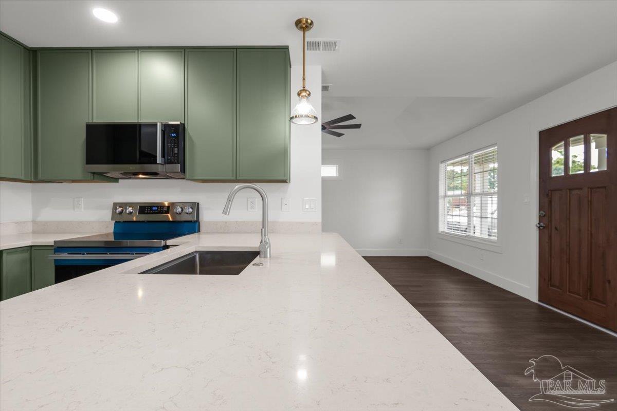 5391 Arrowhead Road Pensacola, FL 32507 - Photo 13 of 42