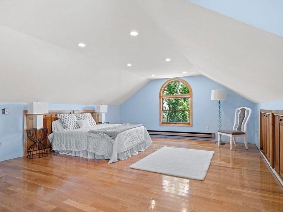 48 Newcomb Street, Unit 48 Arlington, MA 02474 - Photo 13 of 20