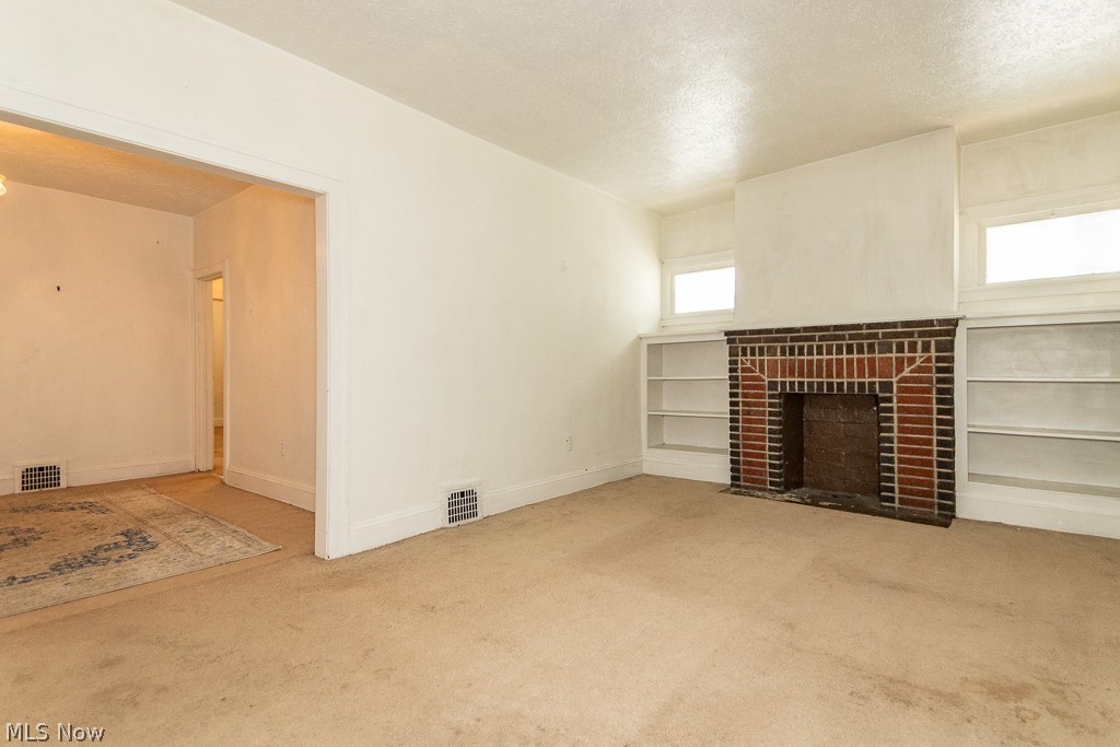 2233 Edgehill Road Cleveland, OH 44106 - Photo 5 of 34 Gallery Image 5