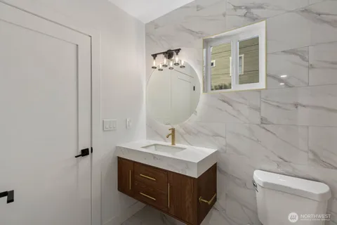 $1,092,499 | 512 Northwest 44th Street, Seattle, WA 98107