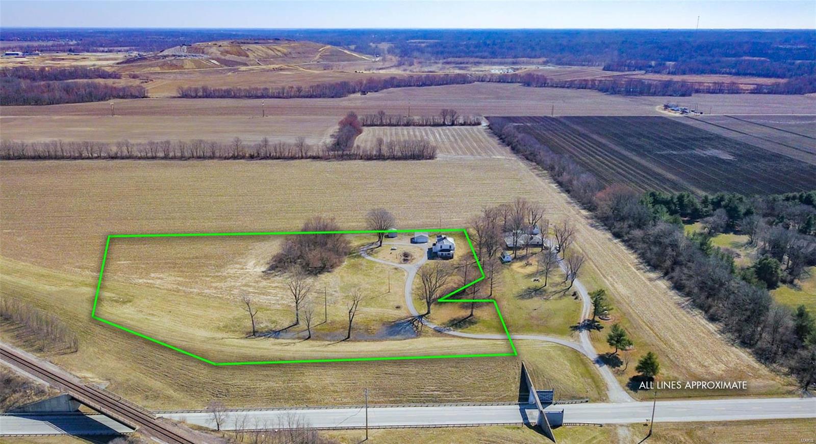 4404 Wanda Road Edwardsville, IL 62025 - Photo 2 of 35