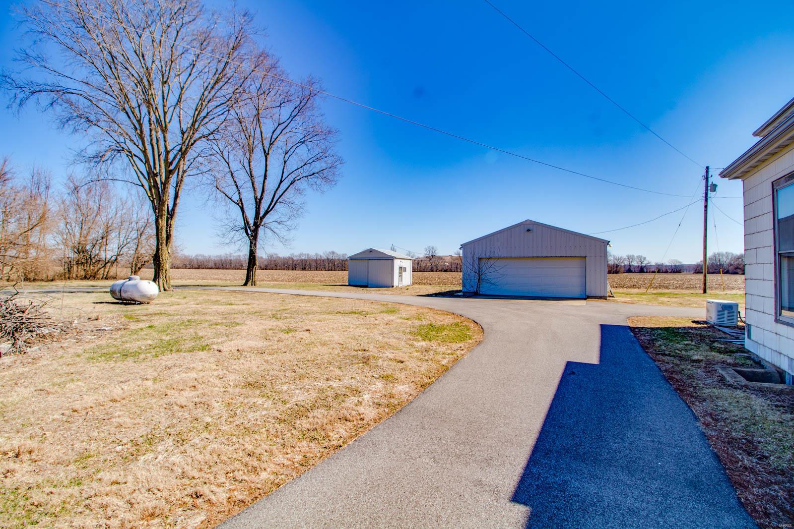 4404 Wanda Road Edwardsville, IL 62025 - Photo 10 of 35