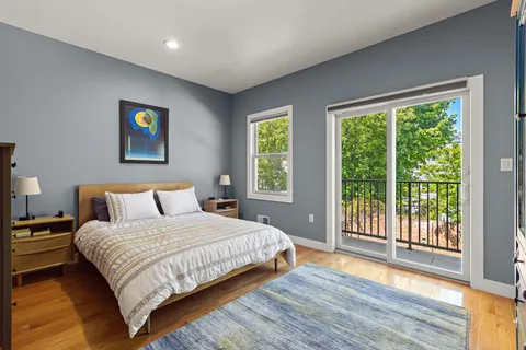 $949,000 | 28 St Pauls Avenue, Unit 1, Jersey City, NJ 07306