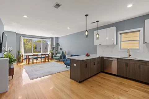 $949,000 | 28 St Pauls Avenue, Unit 1, Jersey City, NJ 07306