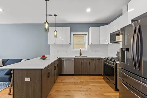 $949,000 | 28 St Pauls Avenue, Unit 1, Jersey City, NJ 07306
