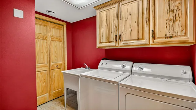 $374,900 | 28007 126th Street, New Auburn, WI 54757