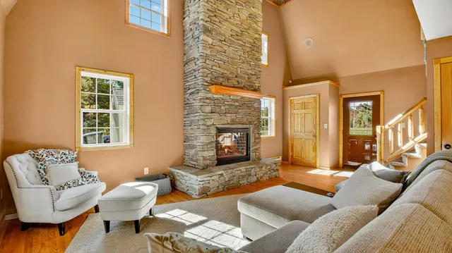 $374,900 | 28007 126th Street, New Auburn, WI 54757