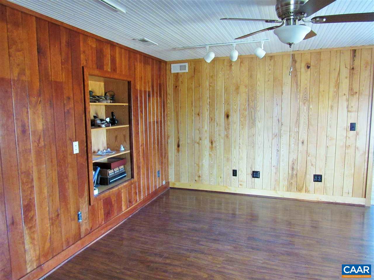 188 Dyson Road Amherst, VA 24521 - Photo 24 of 43