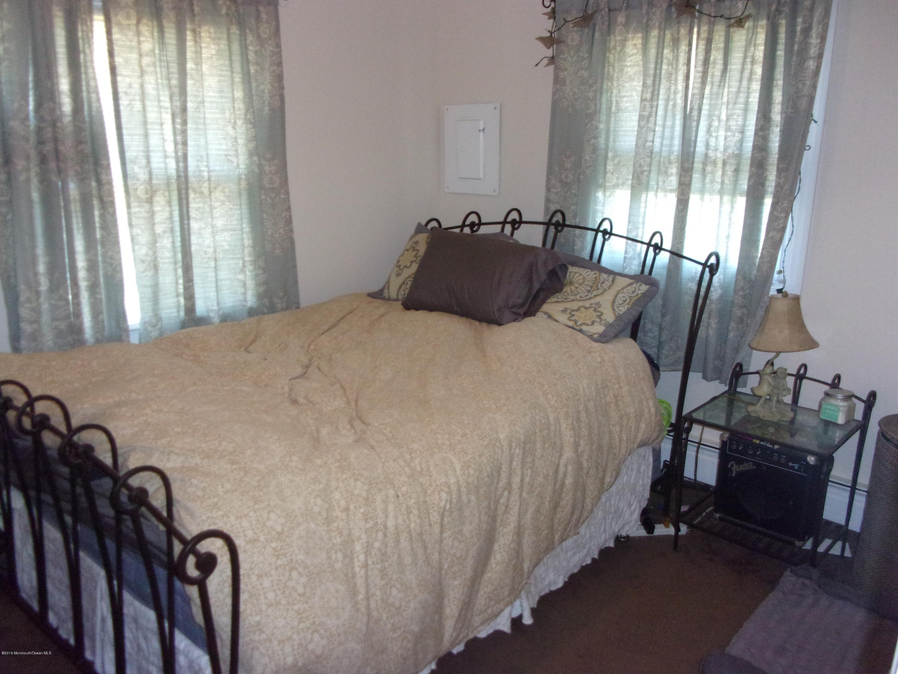 182 County Road Cliffwood, NJ 07721 - Photo 6 of 12 100_0649