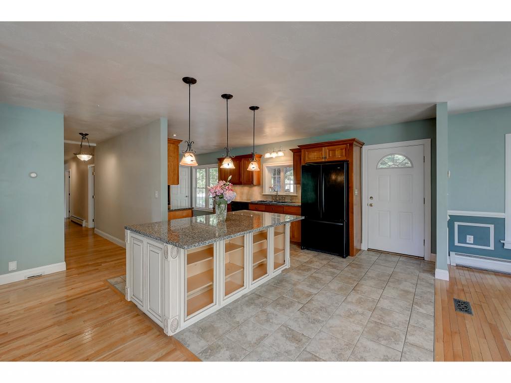 47 Greeley Road Pelham, NH 03076 - Photo 15 of 33 Gallery Image 15