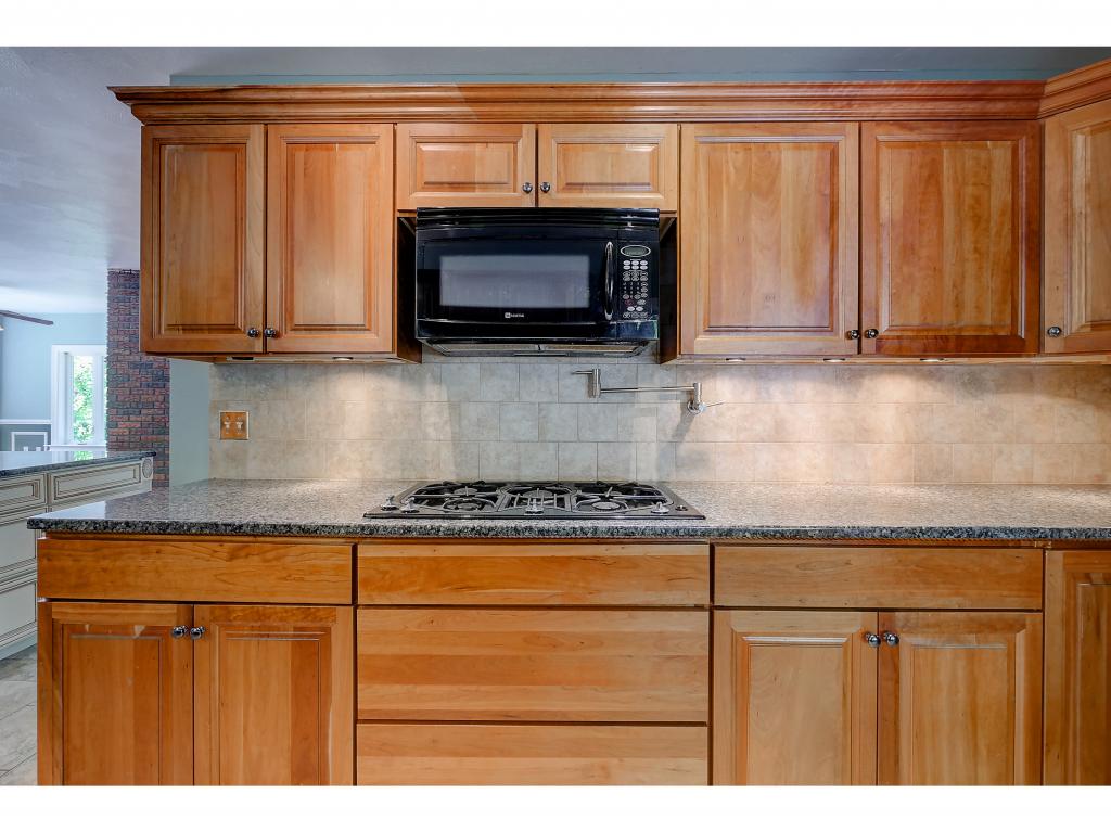 47 Greeley Road Pelham, NH 03076 - Photo 18 of 33 Gallery Image 18