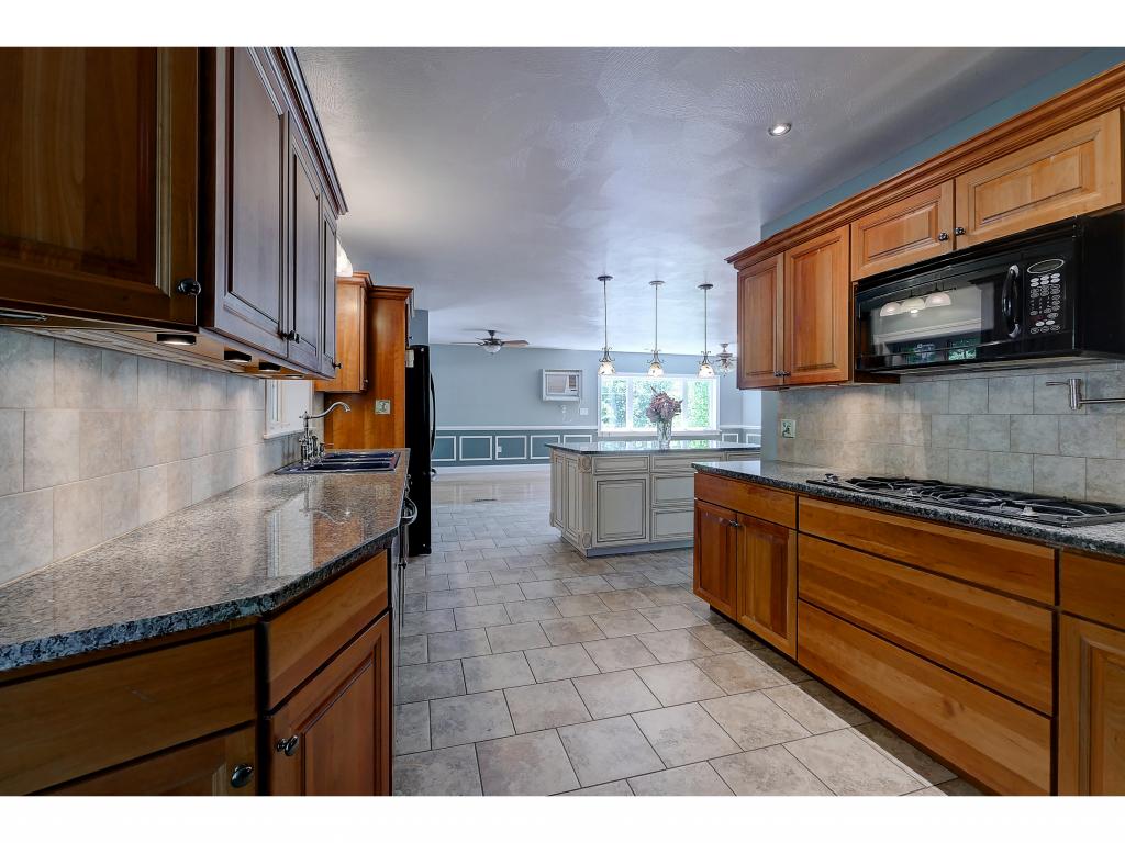 47 Greeley Road Pelham, NH 03076 - Photo 19 of 33 Gallery Image 19