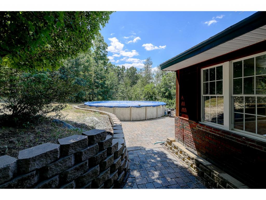 47 Greeley Road Pelham, NH 03076 - Photo 3 of 33 Gallery Image 3